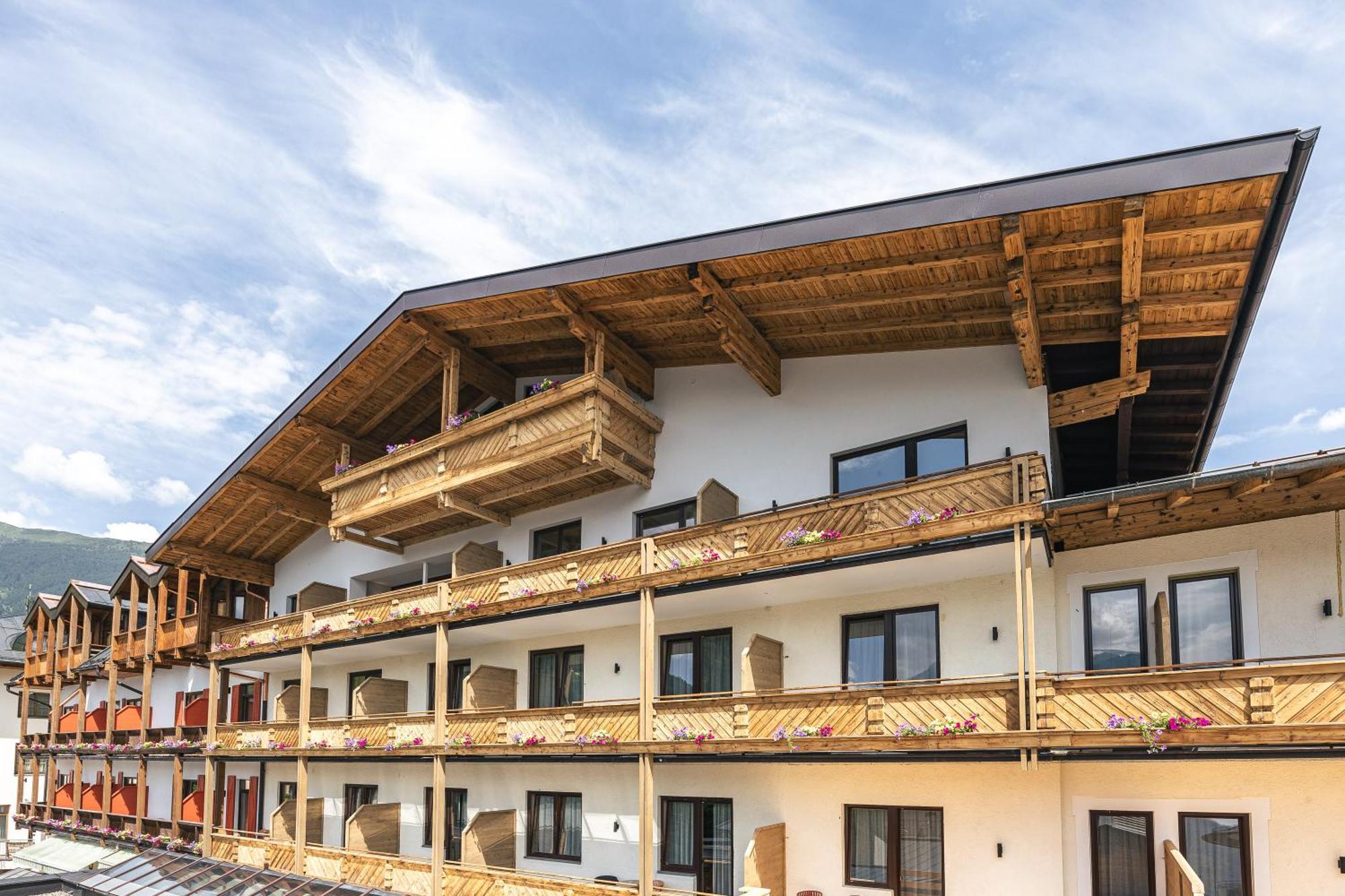 Hotel Neue Post Zell am See Exterior foto